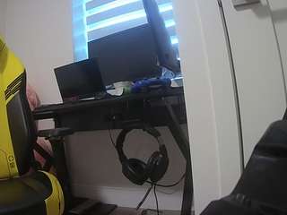 voyeurcam-sexy-little-ana-01