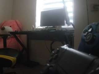 voyeurcam-sexy-little-ana-01