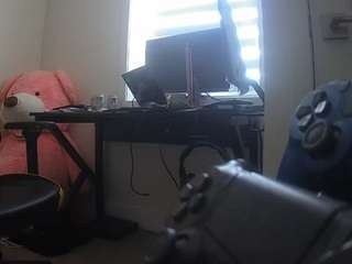 voyeurcam-sexy-little-ana-01