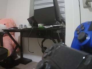 voyeurcam-sexy-little-ana-01