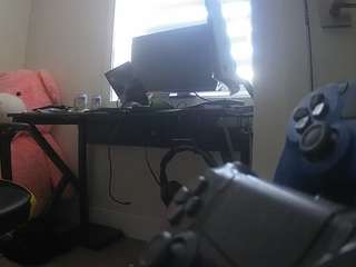 voyeurcam-sexy-little-ana-01