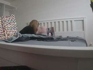 voyeurcam-sexy-little-ana-01