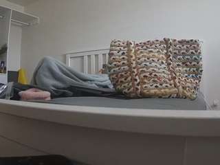 voyeurcam-sexy-little-ana-01