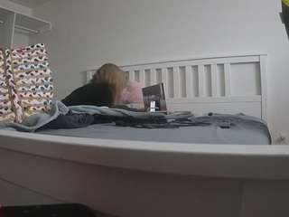 voyeurcam-sexy-little-ana-01