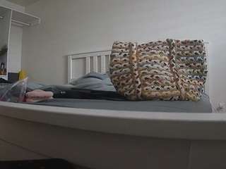 voyeurcam-sexy-little-ana-01