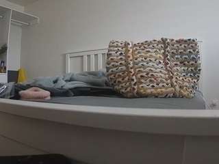 voyeurcam-sexy-little-ana-01