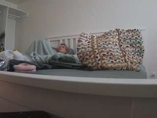 voyeurcam-sexy-little-ana-01