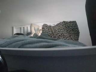 voyeurcam-sexy-little-ana-01