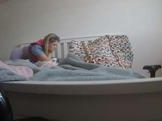 voyeurcam-sexy-little-ana-01