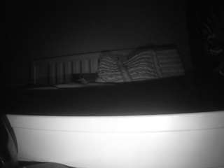 voyeurcam-sexy-little-ana-01