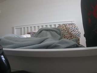 voyeurcam-sexy-little-ana-01