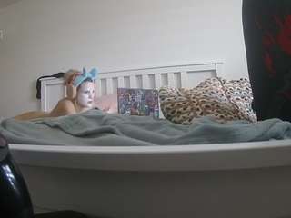 voyeurcam-sexy-little-ana-01