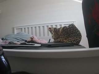 voyeurcam-sexy-little-ana-01