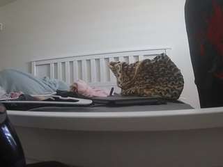 voyeurcam-sexy-little-ana-01