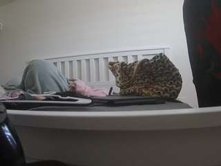 voyeurcam-sexy-little-ana-01