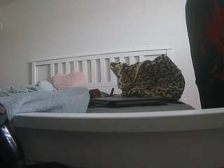 voyeurcam-sexy-little-ana-01