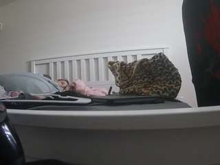 voyeurcam-sexy-little-ana-01