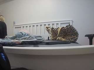 voyeurcam-sexy-little-ana-01