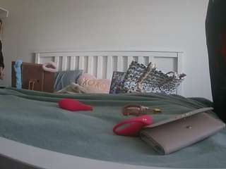 voyeurcam-sexy-little-ana-01