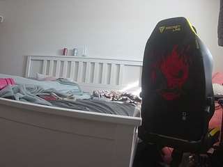 voyeurcam-sexy-little-ana-01