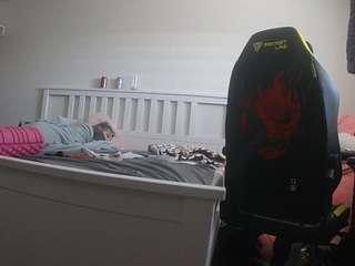 voyeurcam-sexy-little-ana-01