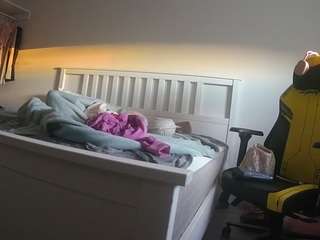 voyeurcam-sexy-little-ana-01 Profile Image