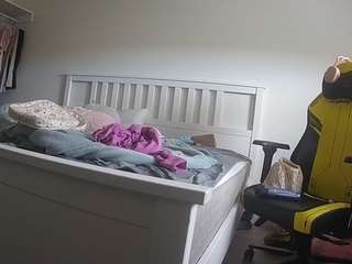 voyeurcam-sexy-little-ana-01 Profile Image
