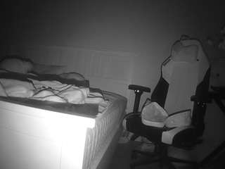 voyeurcam-sexy-little-ana-01