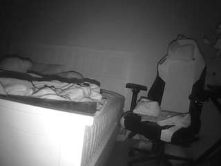 voyeurcam-sexy-little-ana-01