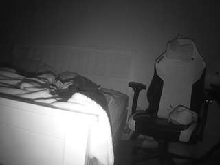 voyeurcam-sexy-little-ana-01