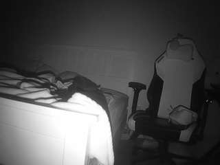 voyeurcam-sexy-little-ana-01