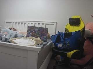 voyeurcam-sexy-little-ana-01