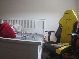 voyeurcam-sexy-little-ana-01