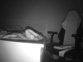 voyeurcam-sexy-little-ana-01