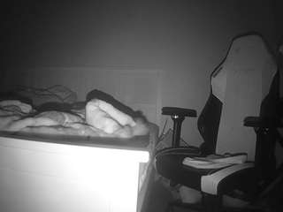 voyeurcam-sexy-little-ana-01