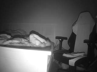 voyeurcam-sexy-little-ana-01