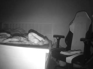 voyeurcam-sexy-little-ana-01