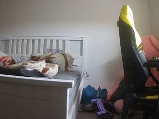 voyeurcam-sexy-little-ana-01