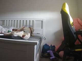 voyeurcam-sexy-little-ana-01