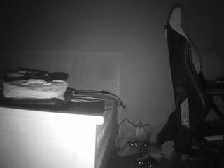 voyeurcam-sexy-little-ana-01