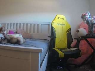 voyeurcam-sexy-little-ana-01