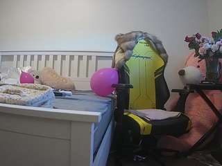 voyeurcam-sexy-little-ana-01