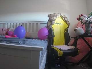 voyeurcam-sexy-little-ana-01