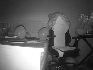 voyeurcam-sexy-little-ana-01