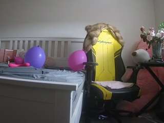 voyeurcam-sexy-little-ana-01