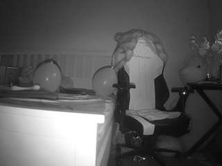 voyeurcam-sexy-little-ana-01