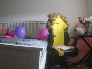 voyeurcam-sexy-little-ana-01