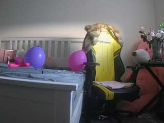 voyeurcam-sexy-little-ana-01