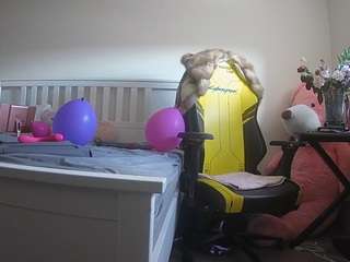 voyeurcam-sexy-little-ana-01