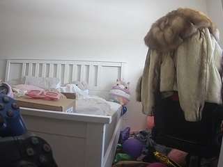 voyeurcam-sexy-littl... webcam